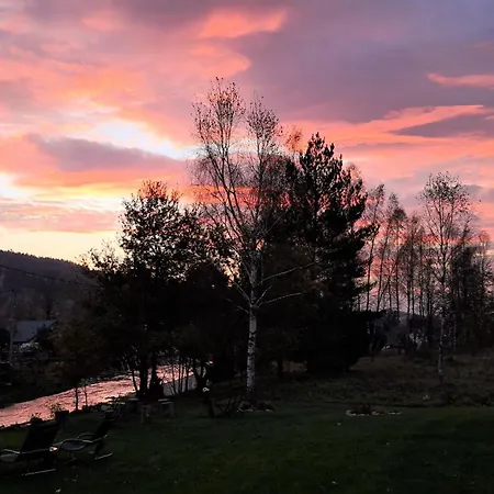 Chwila Moment - Dom W Okolicy Czarnej Gory, Nad Rzeka * Stronie Slaskie