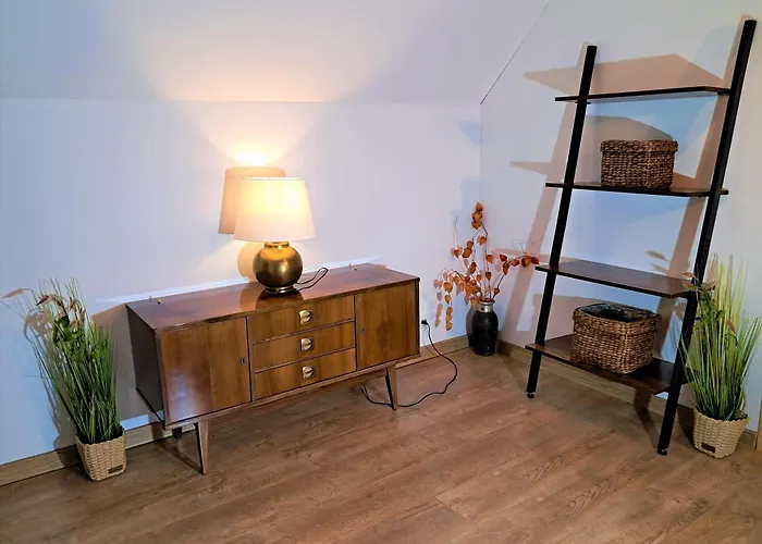 Chwila Moment - Dom W Okolicy Czarnej Gory, Nad Rzeka Stronie Śląskie