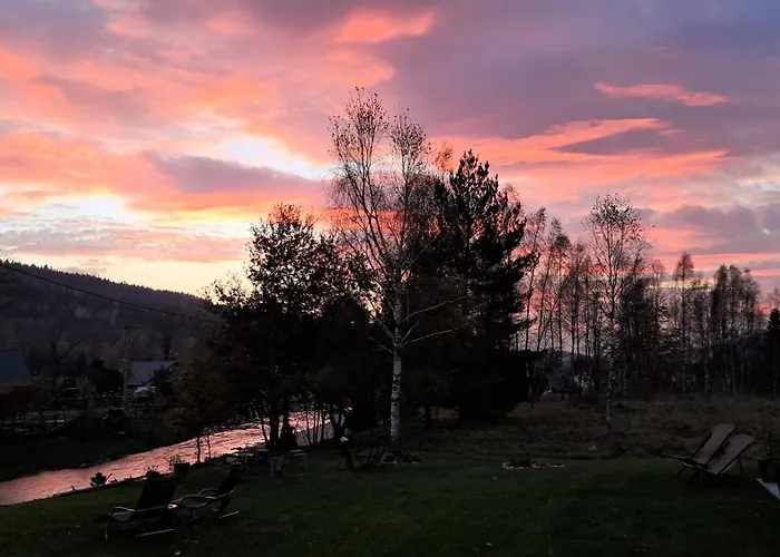 Chwila Moment - Dom W Okolicy Czarnej Gory, Nad Rzeka * Stronie Śląskie